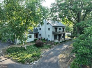 3819 Lamp Post Ln, Camp Hill, PA 17011