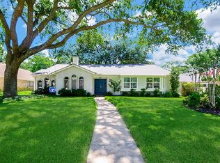 2822 Manila Ln, Houston, TX 77043