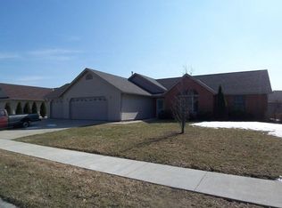 1511 Hara Ln, Saint Marys, OH 45885