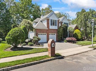 6 Narrows Way, Monroe Township, NJ 08831