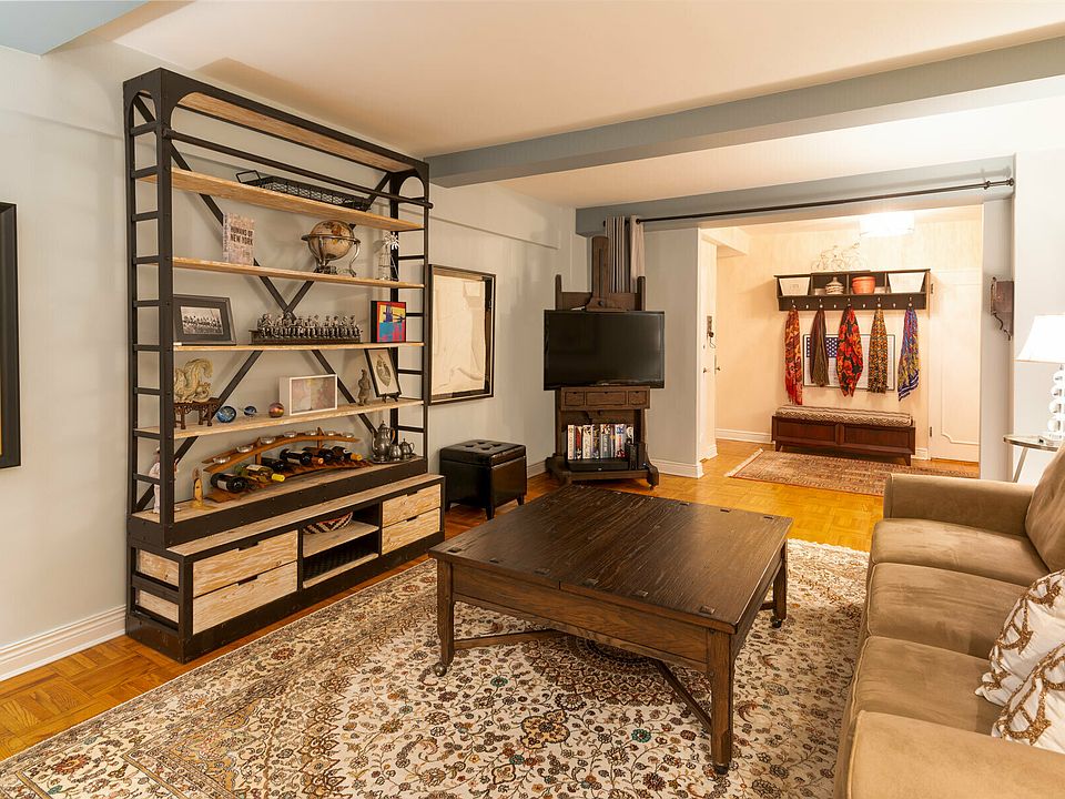 1st image of 45 W 54th St #3A