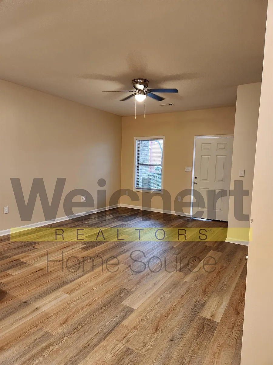 Building Photo - 719 N 5th St #D