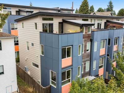 5915 Fauntleroy Way SW #D, Seattle, WA, 98136