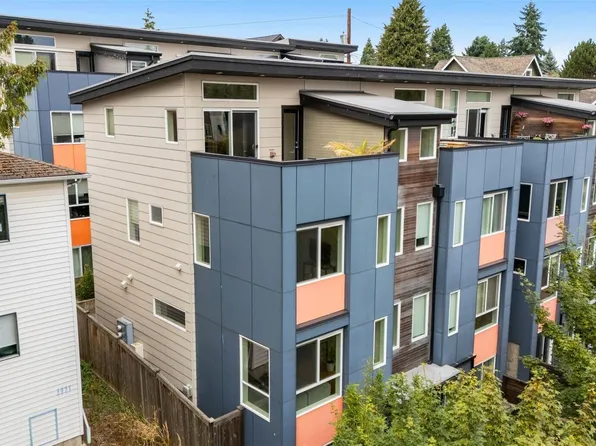 5915 Fauntleroy Way SW #D, Seattle, WA 98136