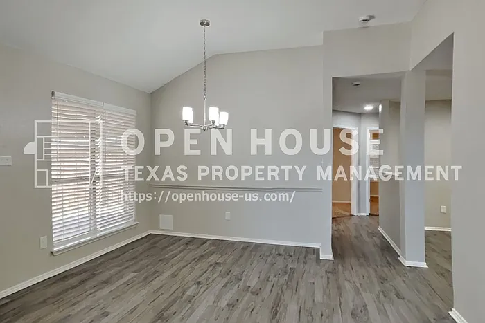 4458 Seven Pines Dr — Photo 8
