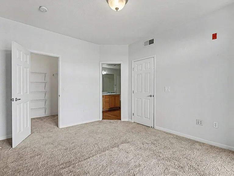 7440 S Blackhawk St #3204 — Photo 9