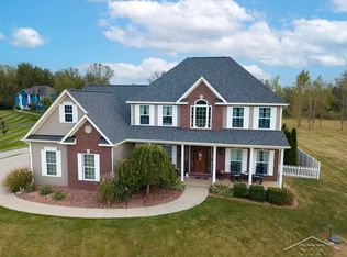 1837 W Midland Rd, Auburn, MI 48611