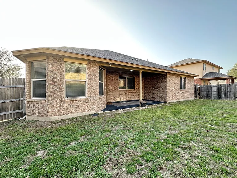 6806 Modesto Rd — Photo 32