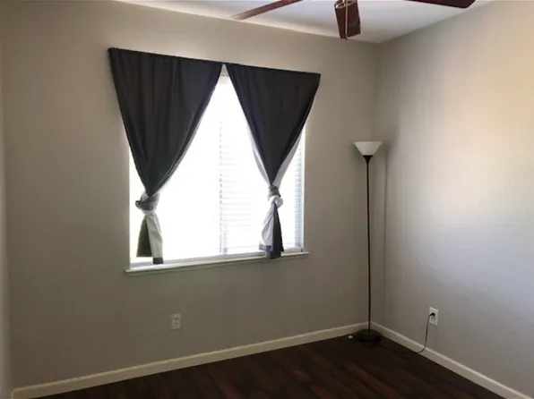 2843 Campbell Ln, Tracy, CA 95377