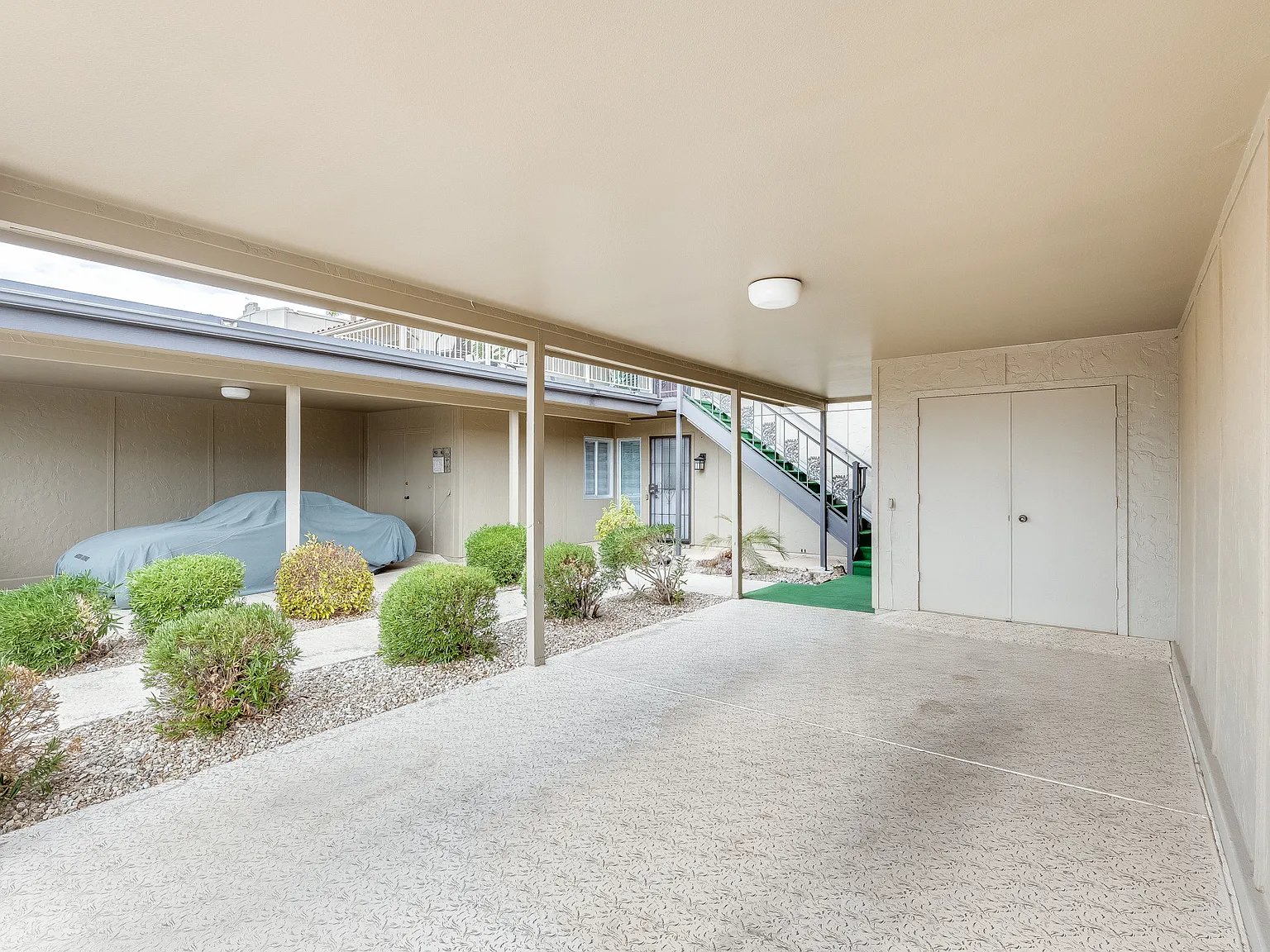 1 bed, 1086 sqft, $1,600 — Photo 4