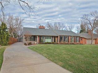 1813 Drakestone Ave, Nichols Hills, OK 73120