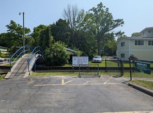 LOT Eight Mandale Ct, West Bloomfield, MI 48324