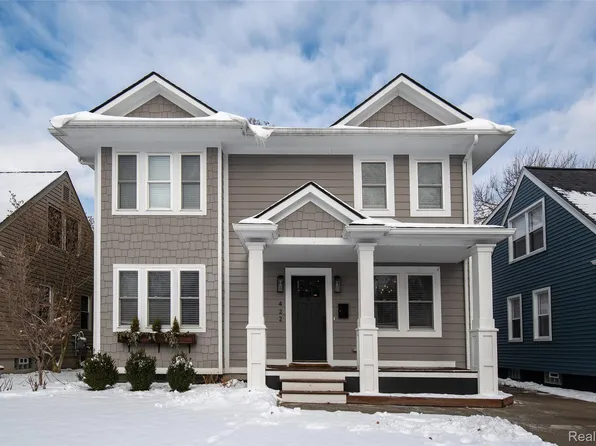 422 Walnut Ave, Royal Oak, MI 48073