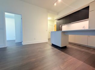 89 Church St #5101, Toronto, ON M5C 0B7