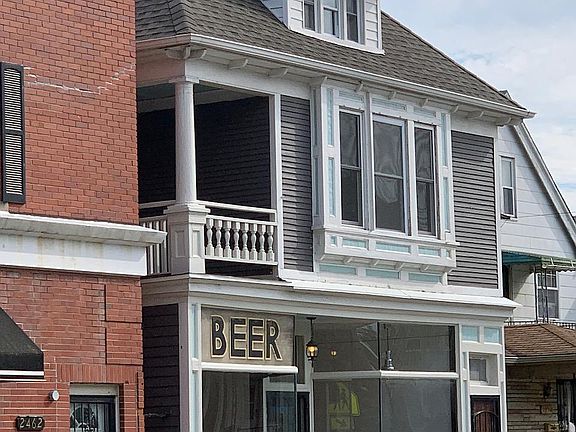 2nd image of 2454 Florian St