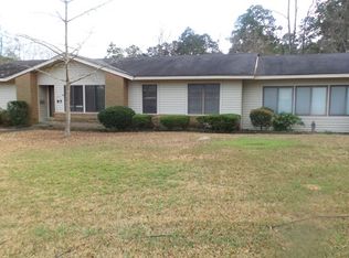 67 Bay Cir, Laurel, MS 39440