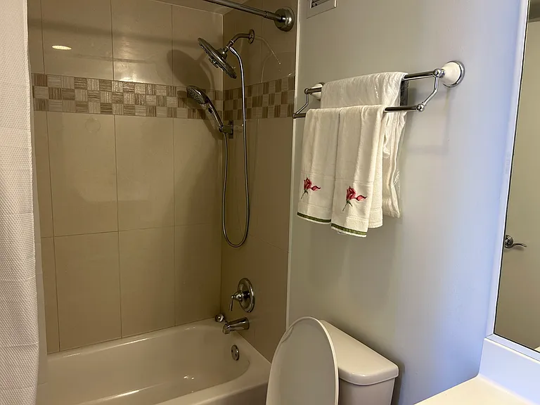 1301 Miami Gardens Dr #1421W — Photo 23