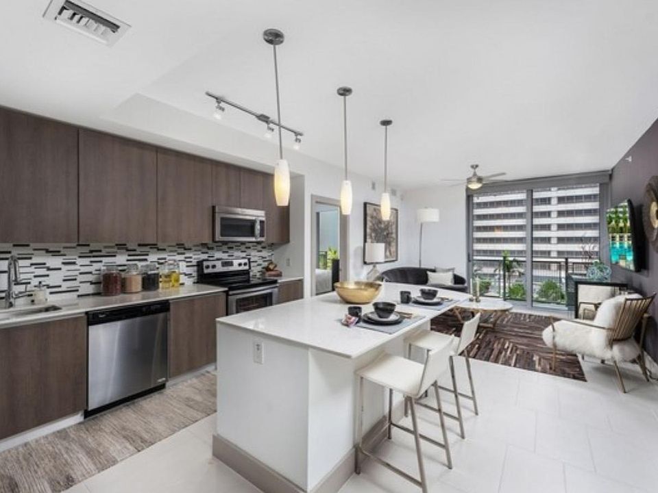 1st image of 200 S Biscayne Blvd #B9