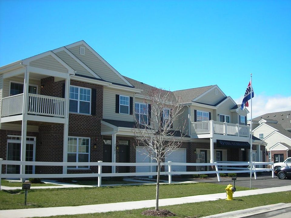 1st image of 2205 Echelon Cir #2205