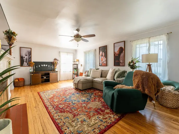 308 N Rutland Ave, Brooklyn, WI 53521