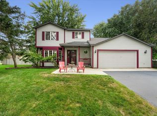 8065 Jocelyn Ave S, Cottage Grove, MN 55016