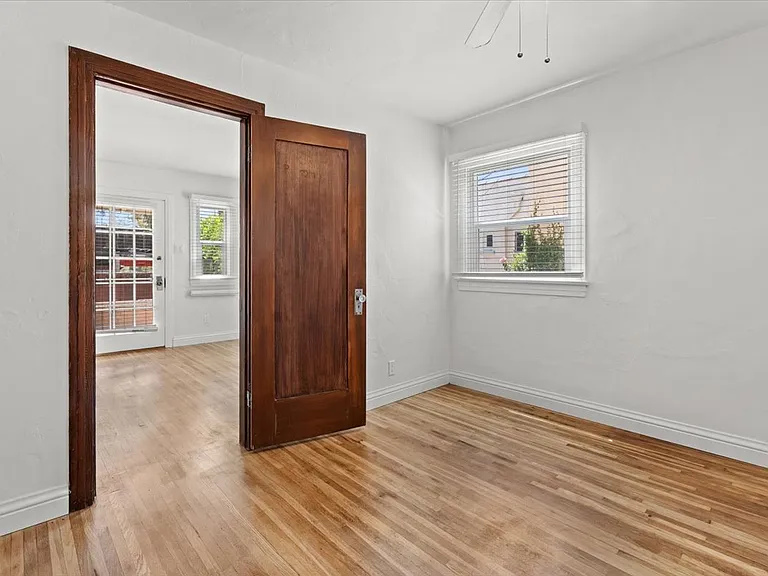 4044 Huron Ave #A — Photo 14