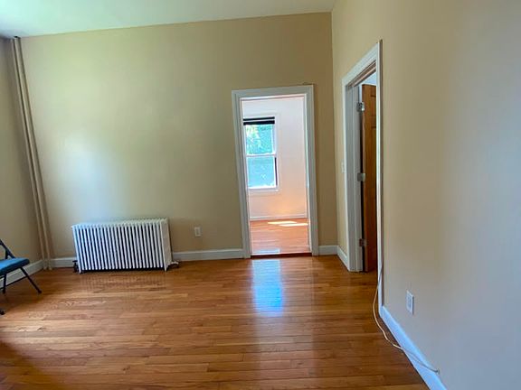 3rd image of 177 Woodworth Ave APT 1