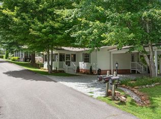 427 Carolina Village Cir, Franklin, NC 28734
