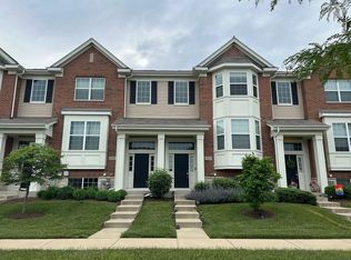 15325 Sheffield Square Pkwy, Orland Park, IL 60462