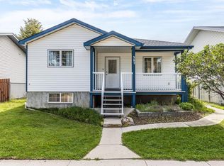 367 W Woodman Ave SE, Medicine Hat, AB T1A8T6