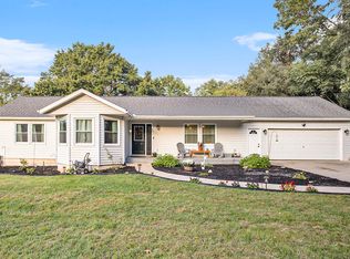 66414 Red Pine Cir, Sturgis, MI 49091