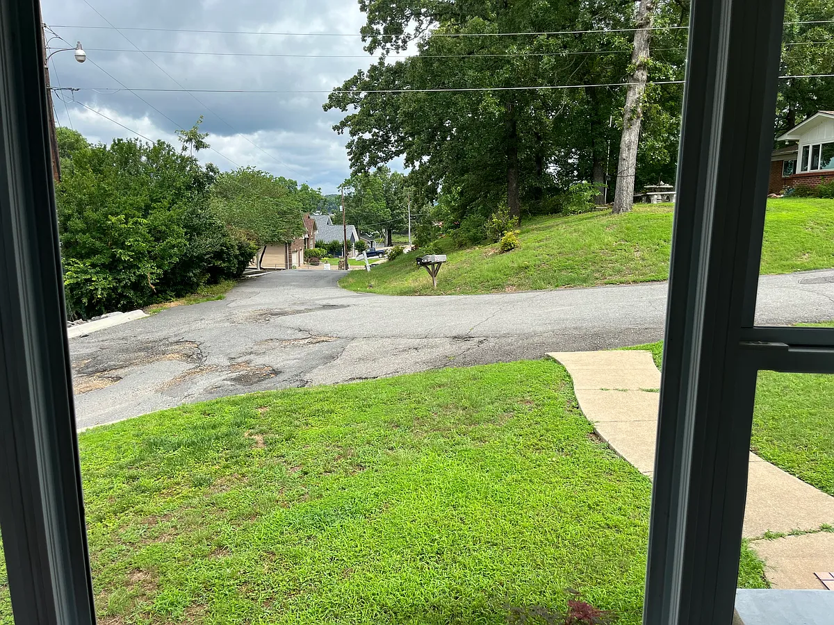 Front Lawn - 107 Bridgeview Cir