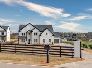 527 Dunahoo Rd, Winder, GA 30680