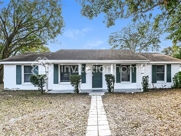 2129 Dana Pl — Photo 1