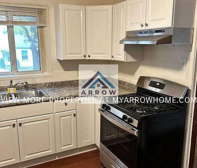 7116 Lamont Dr — Photo 5