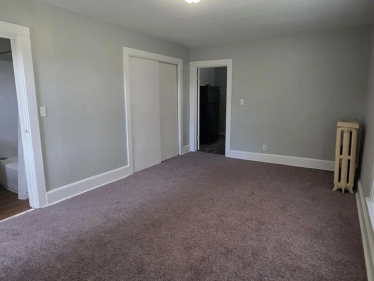 1206 Maple Ave — Photo 2