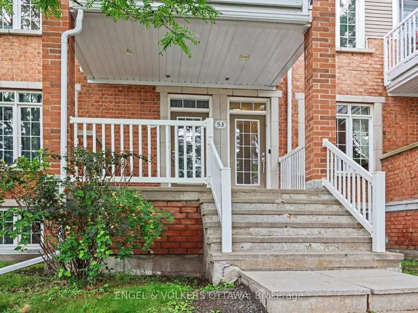 53 Hawkstone Gate, Ottawa, ON K2K 0A3