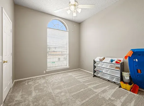 504 Vasey Oak Dr — Photo 8