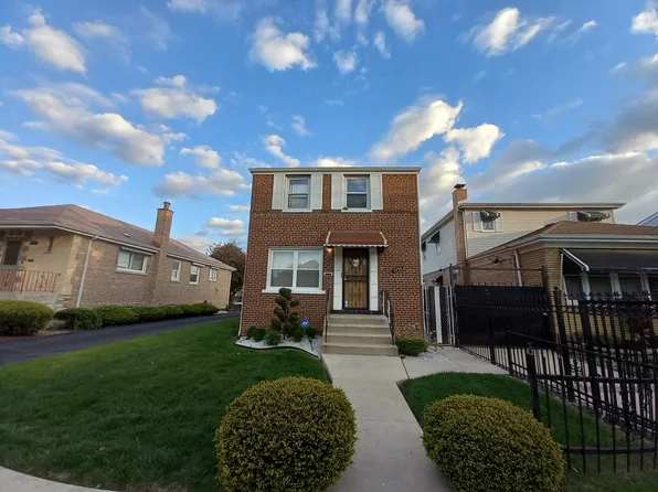 (undisclosed Address), Chicago, IL 60652