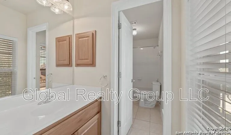501 Ginsberg Dr — Photo 8