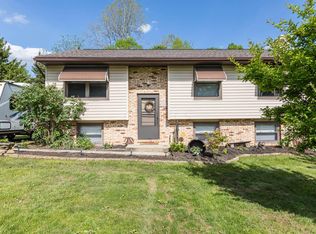1203 Briar Hill Rd, Heath, OH 43056