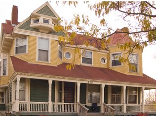 916 6th St SE APT 1, Minneapolis, MN 55414