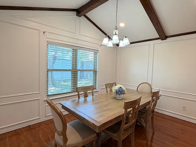 7815 Cervin Dr — Photo 5