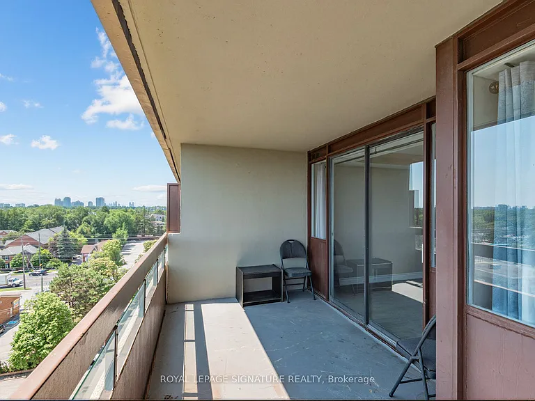 8111 Yonge St #1010 — Photo 34