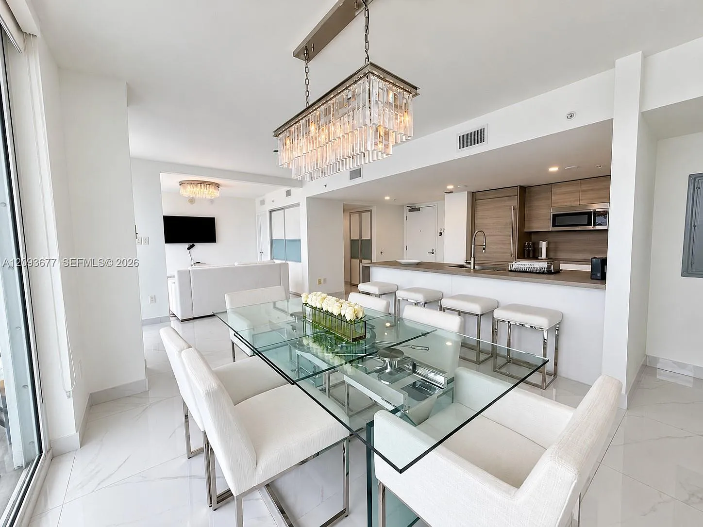 400 Sunny Isles Condo Eas — Photo 2