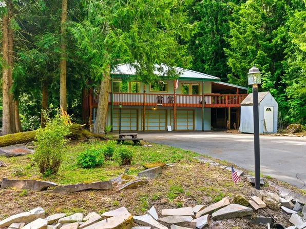 25741 E Highview Ct, Welches, OR 97067