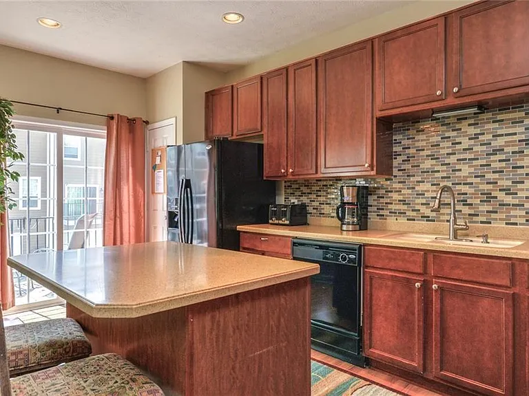 246 Coatsville Dr — Photo 5