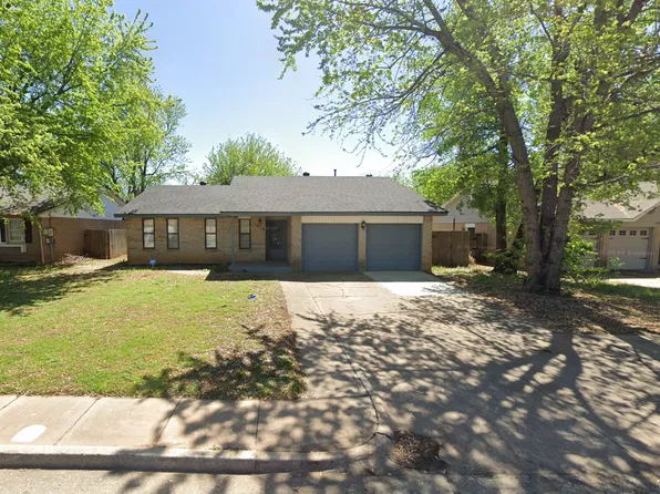 520 Holly Hill Rd, Edmond, OK 73003