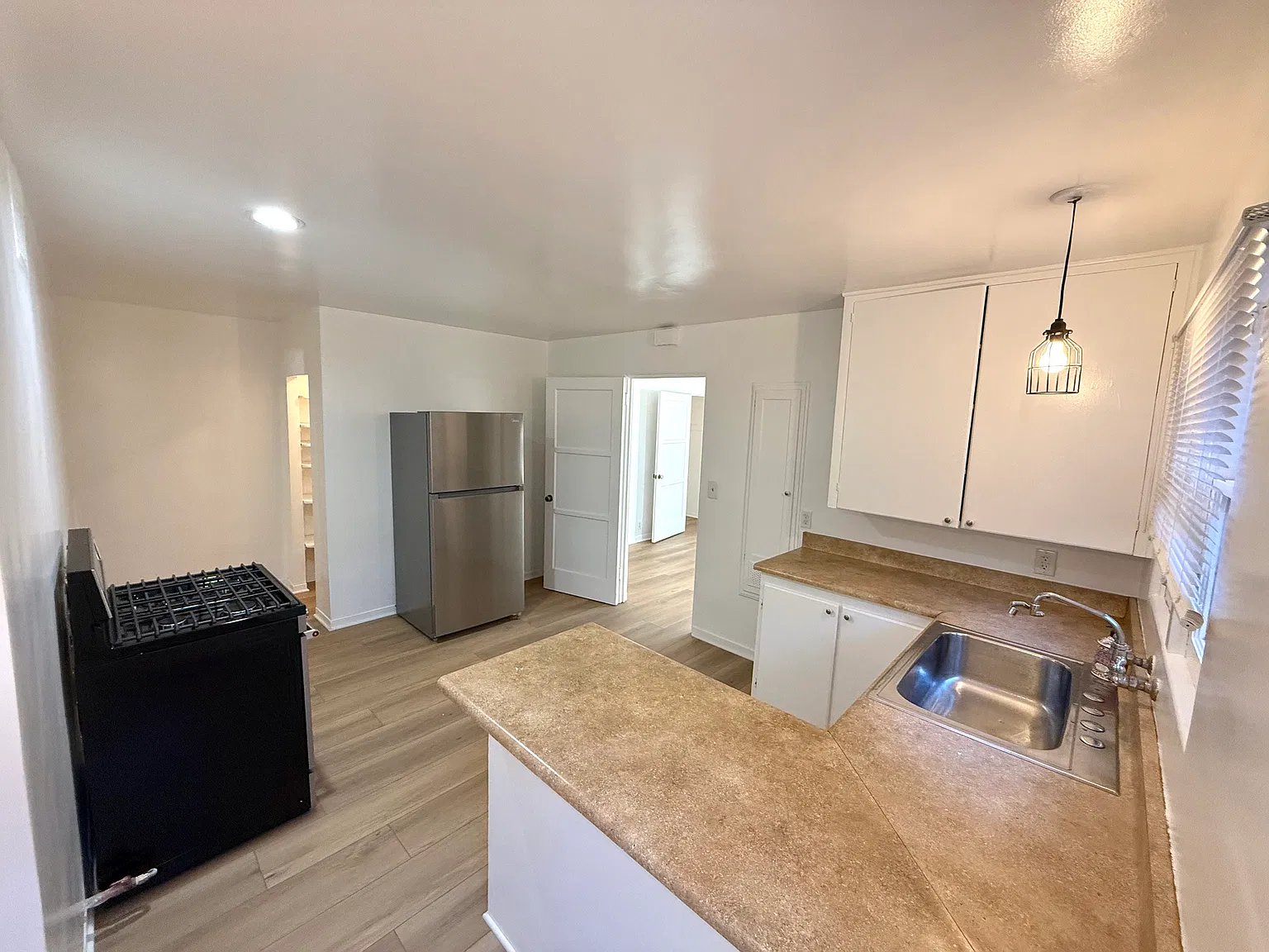 1 bed, 1200 sqft, $2,895 — Photo 4