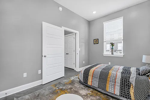 2105 Bailey Ave Photo 1